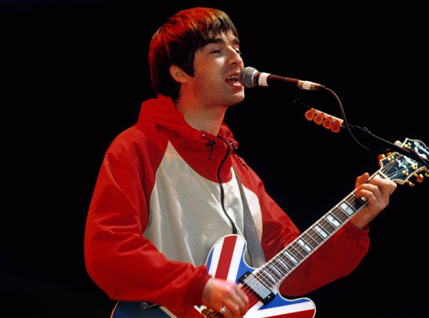 Oasis - Half The World Away
