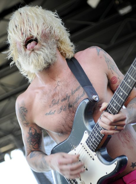 Biffy Clyro topless