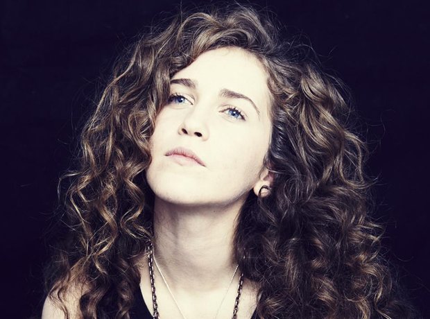 Rae Morris