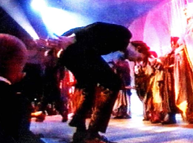 Jarvis Cocker moons Michael Jackson, 1996
