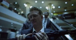 Queens of the Stone Age - Smooth Sailing video