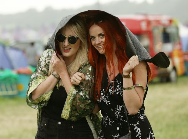 Glastonbury 2014 Thursday rain