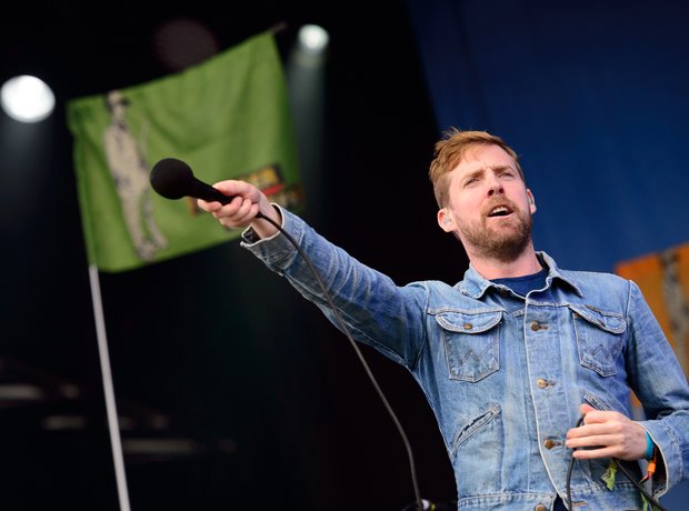 Ricky Wilson Kaiser Chiefs Glastonbury 2014