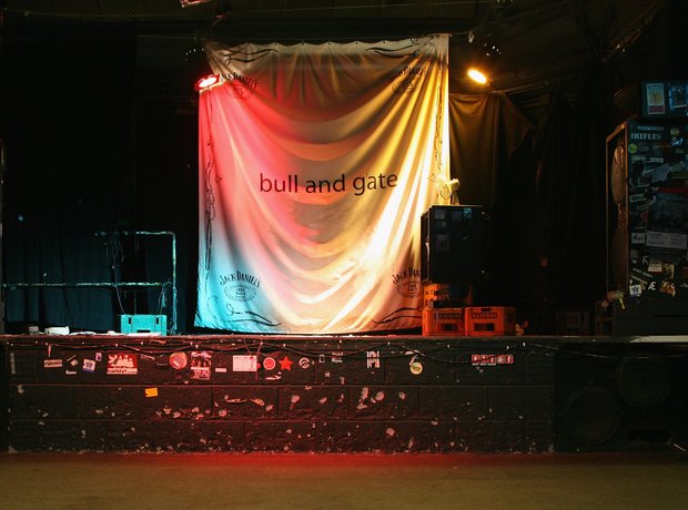 Bull & Gate