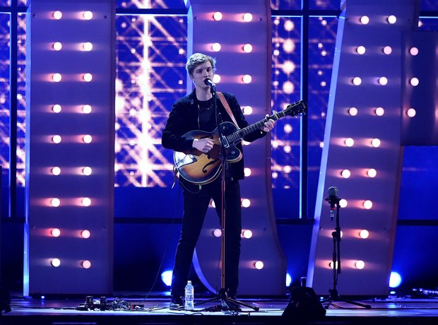 George Ezra BRIT Awards 2015 Performance
