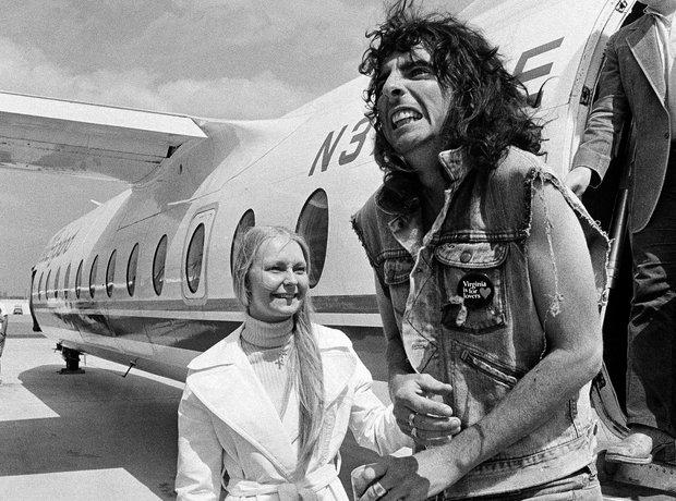 Rock Stars On Planes Alice Cooper