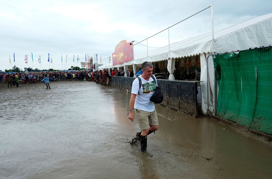 Glastonbury 2016 Sunday - Eeew