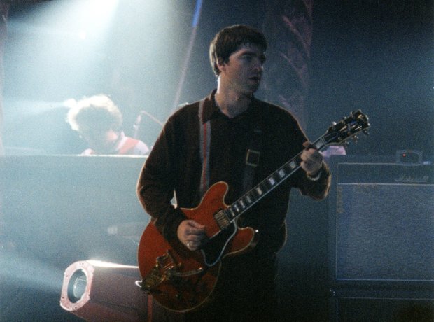 Oasis Be Here Now era images Noel Gallagher Liam G
