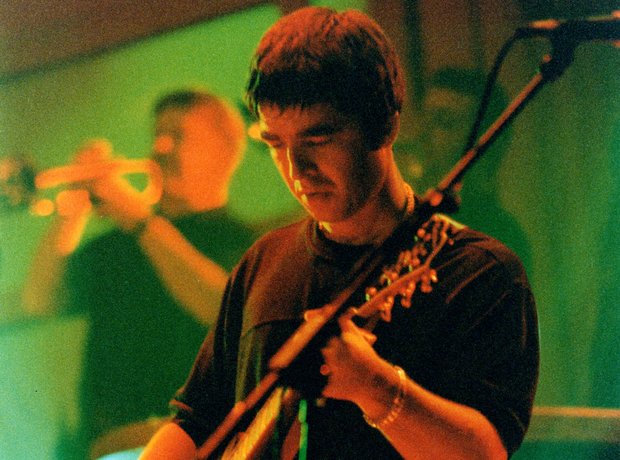 Oasis Be Here Now era images Noel Gallagher Liam G