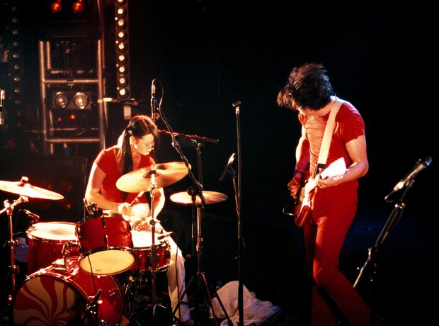 2002: The White Stripes