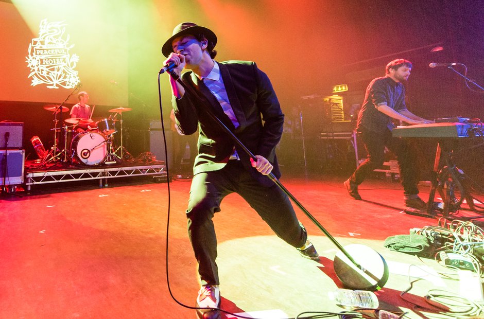 Maximo Park Peaceful Noise gig 15 November 2016