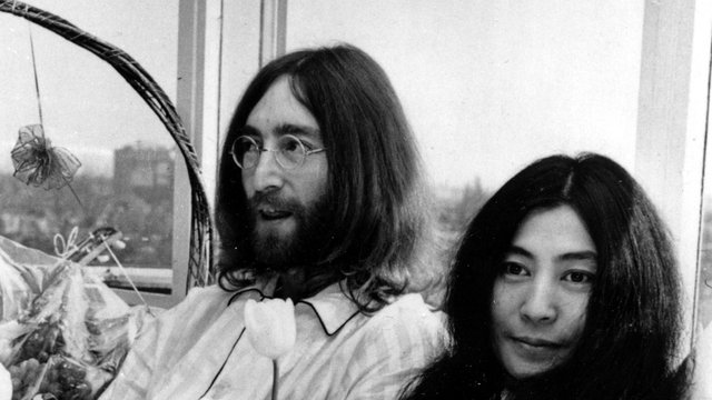 John Lennon Yoko Ono Hair Bed protest