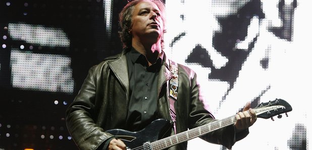 Peter Buck R.E.M live 2008