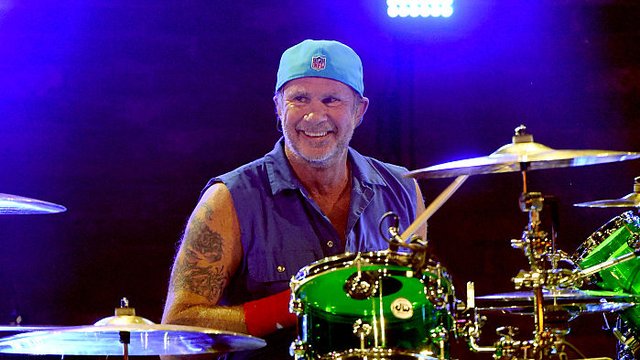 This Story About Chad Smith S Wife And Chachi From Happy Days Is Really Random Radio X