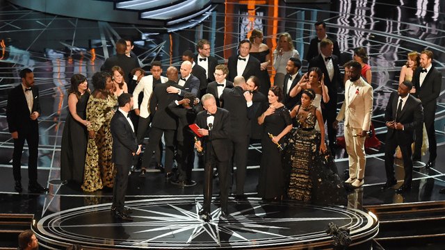 Oscars gaffe La La Land Moonlight Mix Up