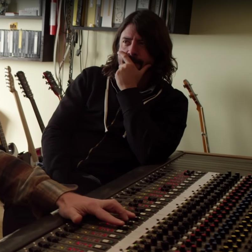 Dave Grohl reacts to Foo Fighters demos still