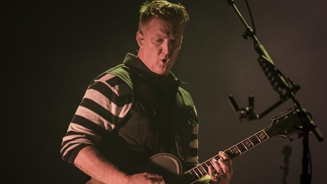 Queens Of The Stone Age Josh Homme live 2014