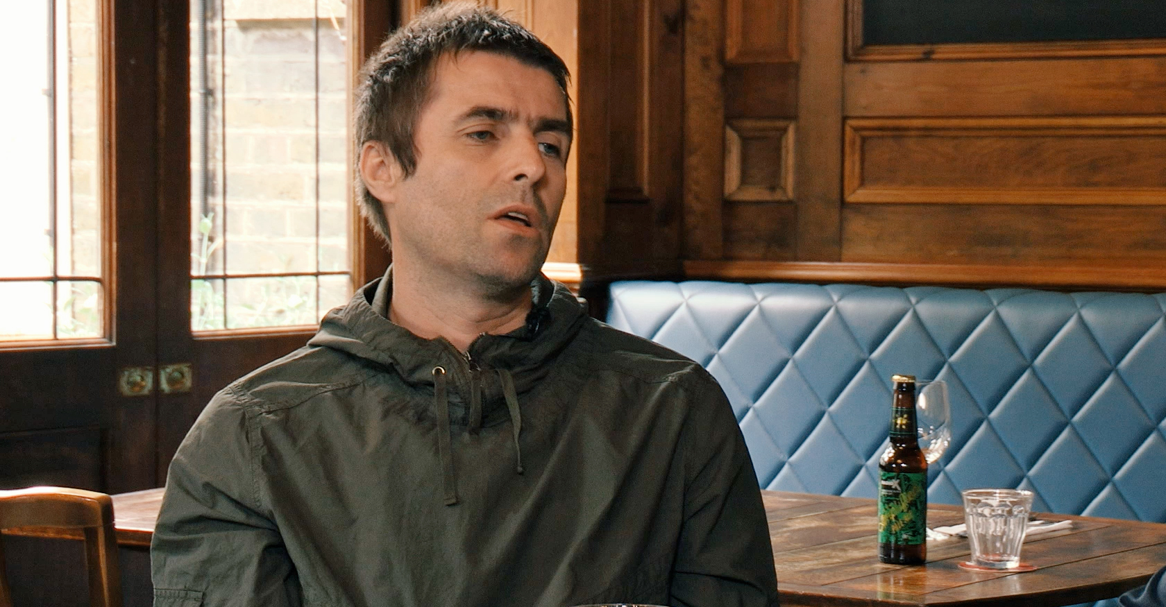 Liam Gallagher meets Chris Moyles