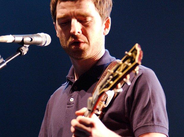 Noel Gallagher live 2003