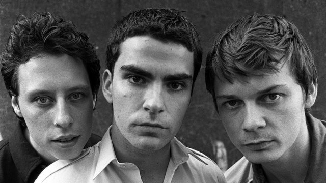 The Story Of Stereophonics' Local Boy In The Photograph - Radio X